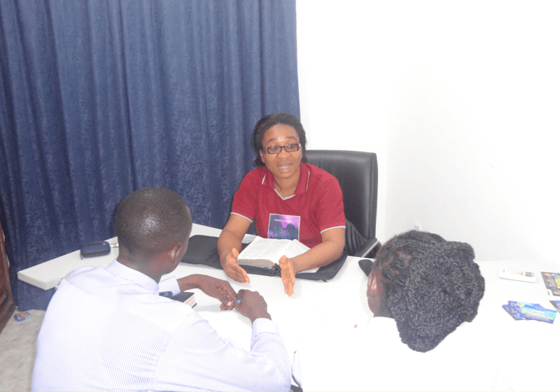Reverend Clara Obafemi in an HelpMeet Session